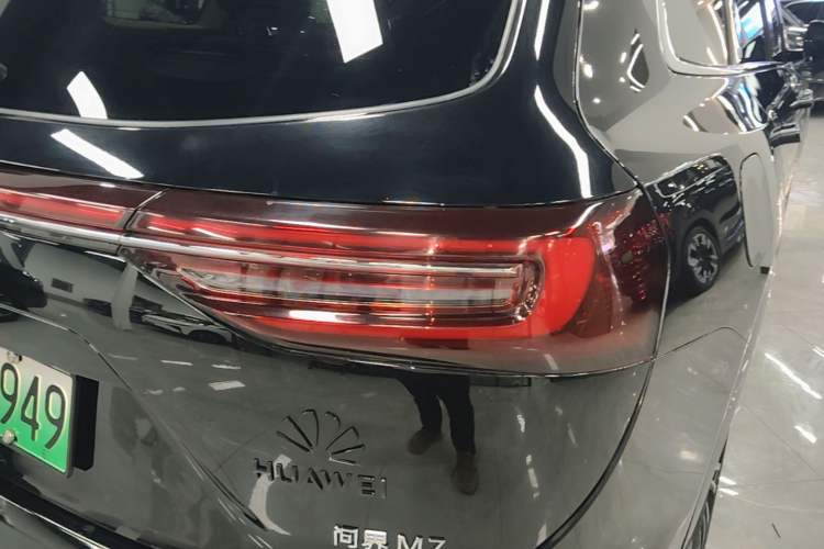 Used Hima AITO M7 2024 1.5T Intelligent Driving Rear-Drive Max Edition 5 Seats Right Rear Taillight