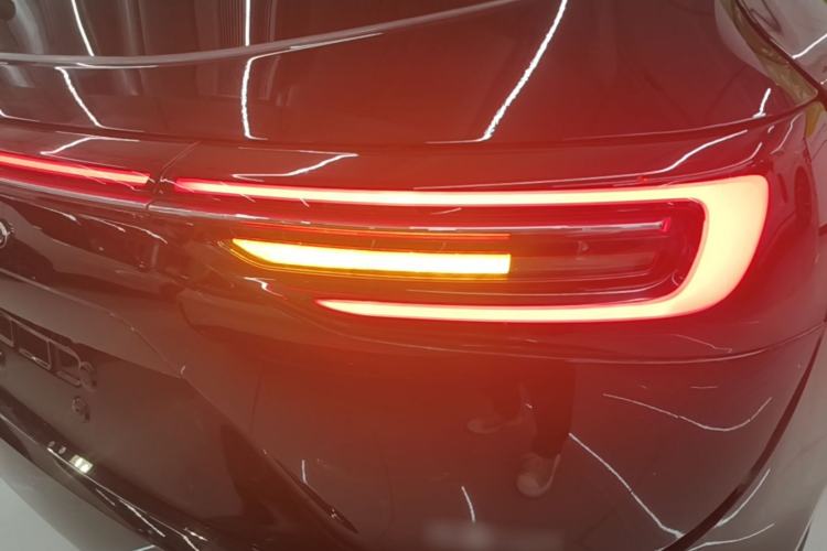 Used Hima AITO M7 2024 1.5T Rear-Drive Plus Version 5 Seats Right Rear Taillight