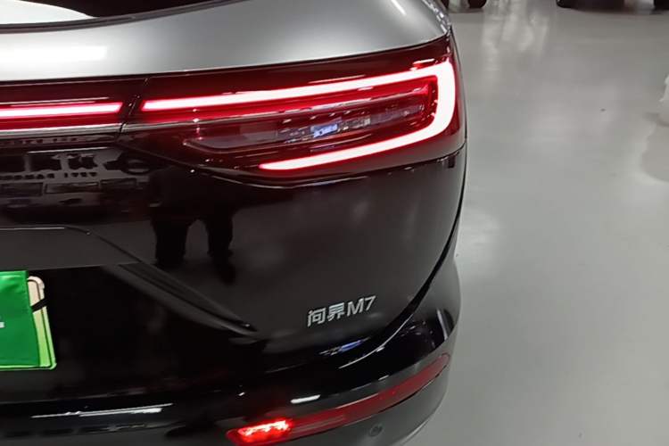 Used Hima AITO M7 2024 1.5T Intelligent Driving Rear-Drive Max Edition 5 Seats Right Rear Taillight