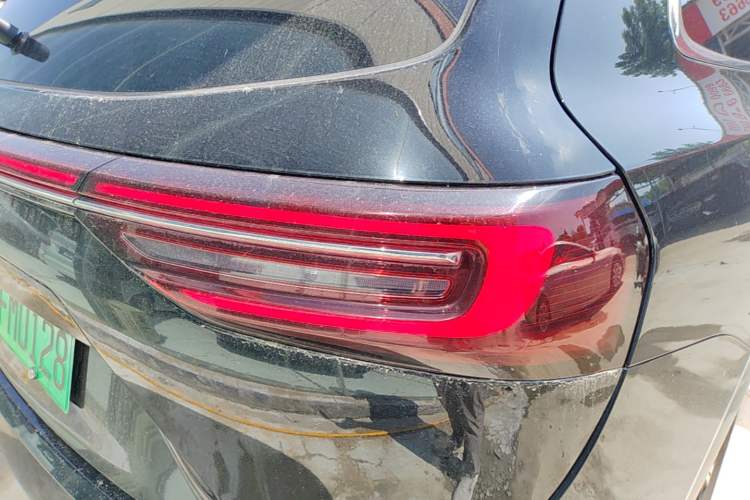 Used Hima AITO M7 2024 1.5T Intelligent Driving Rear-Drive Pro Version 5 Seats Right Rear Taillight