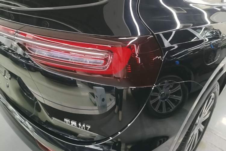 Used Hima AITO M7 2024 1.5T Intelligent Driving Rear-Drive Pro Version 5 Seats Right Rear Taillight