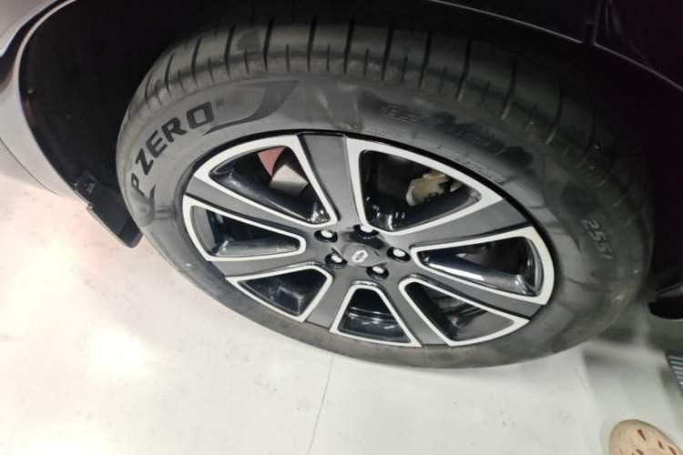 Used Hima AITO M7 2024 1.5T Intelligent Drive 4WD Ultra Version 5 Seats Right Rear Wheel Hub