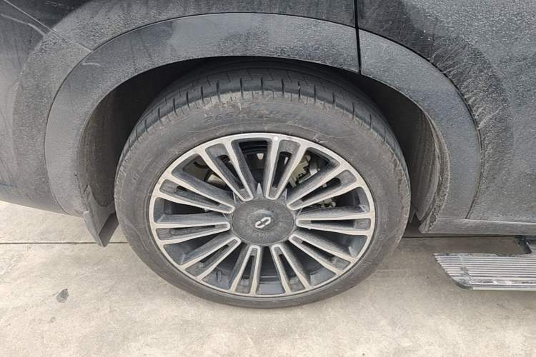 Used Hima AITO M7 2024 1.5T Intelligent Drive 4WD Ultra Version 5 Seats Right Rear Wheel Hub