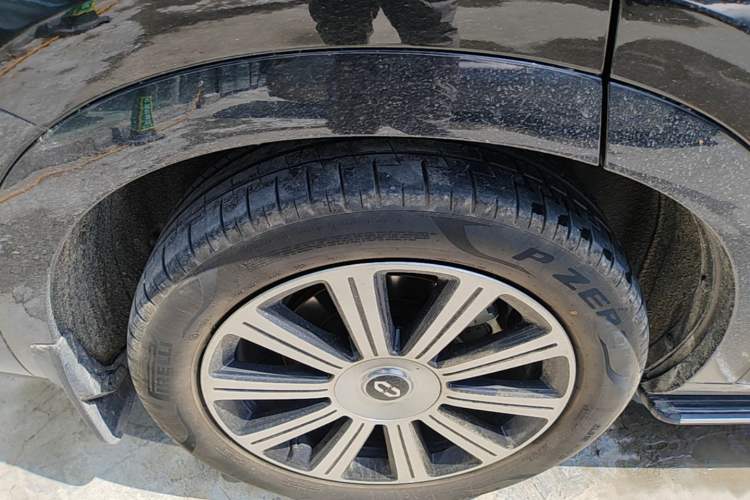 Used Hima AITO M7 2024 1.5T Intelligent Driving Rear-Drive Pro Version 5 Seats Right Rear Wheel Hub