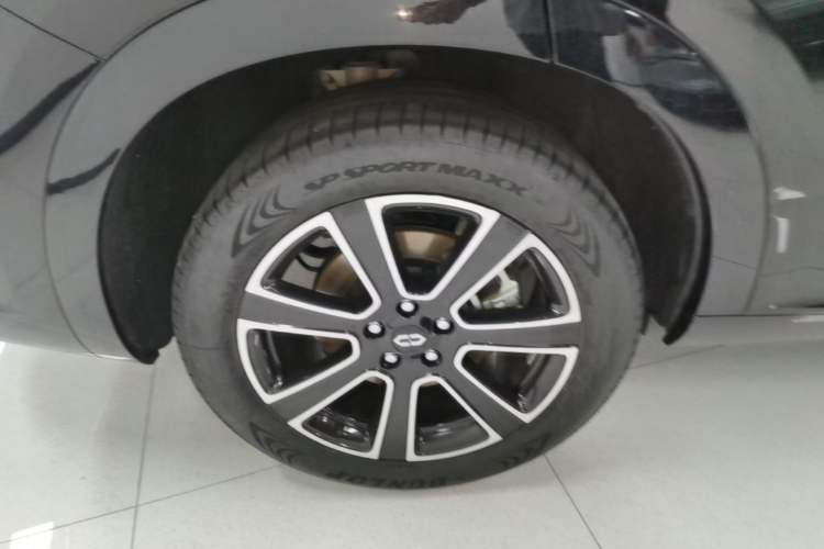 Used Hima AITO M7 2024 1.5T Intelligent Drive 4WD Ultra Version 5 Seats Right Rear Wheel Hub