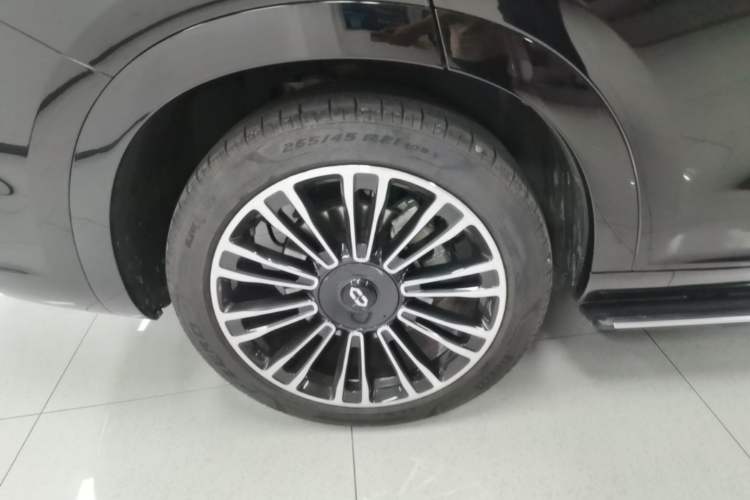 Used Hima AITO M7 2024 1.5T Intelligent Drive Rear-Drive Ultra Version 5 Seats Right Rear Wheel Hub