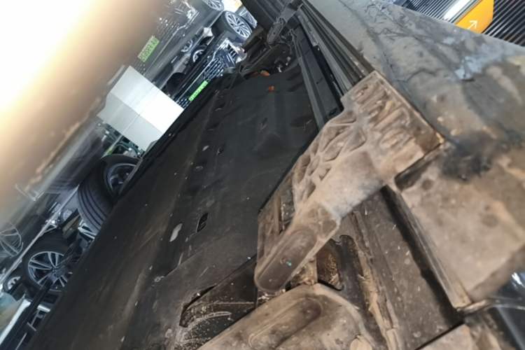 Used Hima AITO M7 2024 1.5T Intelligent Driving Rear-Drive Pro Version 6 Seats Right Side Sill