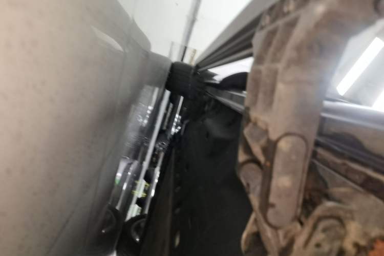 Used Hima AITO M7 2024 1.5T Intelligent Drive Rear-Drive Ultra Version 5 Seats Right Side Sill