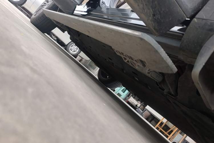 Used Hima AITO M7 2024 1.5T Intelligent Drive 4WD Ultra Version 5 Seats Right Side Sill