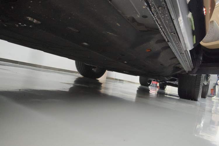 Used Hima AITO M7 2024 1.5T Intelligent Driving Rear-Drive Pro Version 5 Seats Right Side Sill