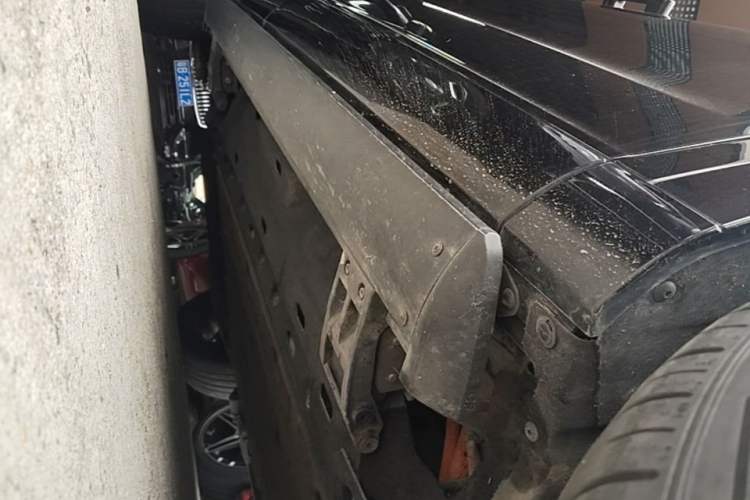 Used Hima AITO M7 2024 1.5T Intelligent Drive Rear-Drive Ultra Version 5 Seats Right Side Sill