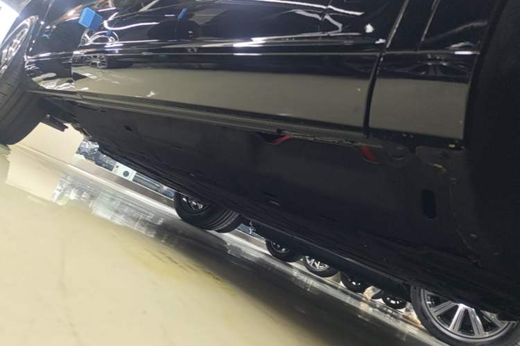 Used Hima AITO M7 2024 1.5T Intelligent Driving Rear-Drive Pro Version 5 Seats Right Side Sill