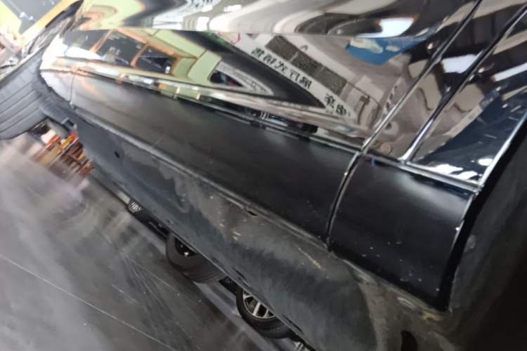 Used Hima AITO M7 2024 1.5T Intelligent Driving 4WD Max Edition 5 Seats Right Side Sill