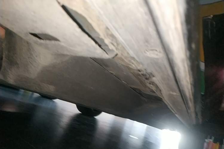 Used Hima AITO M7 2024 1.5T Intelligent Drive Rear-Drive Ultra Version 5 Seats Right Side Sill
