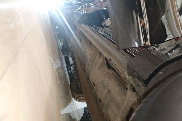 Used Hima AITO M7 2024 1.5T Rear-Drive Plus Version 5 Seats Right Side Sill