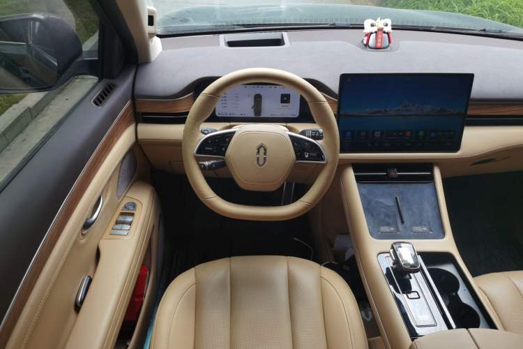 Used Hima AITO M7 2024 1.5T Intelligent Driving 4WD Max Edition 5 Seats Steering Wheel