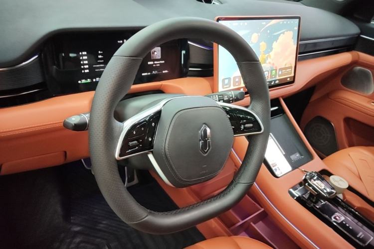 Used Hima AITO M7 2024 1.5T Intelligent Drive Rear-Drive Ultra Version 5 Seats Steering Wheel