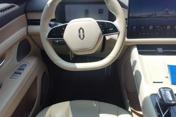 Used Hima AITO M7 2024 1.5T Intelligent Driving Rear-Drive Pro Version 6 Seats Steering Wheel