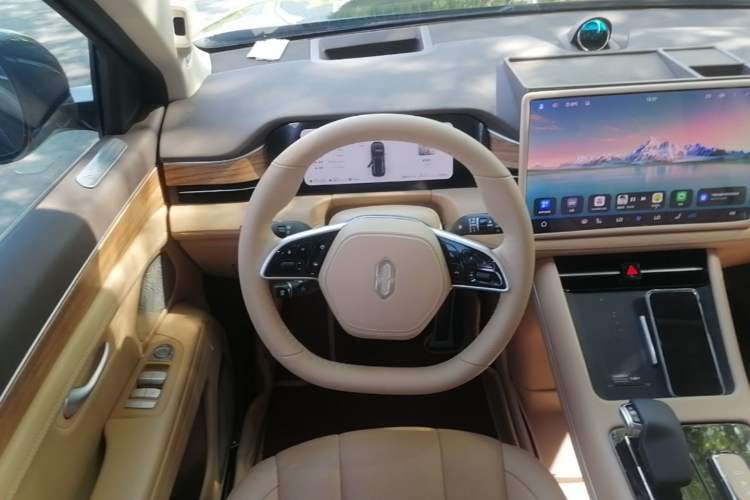 Used Hima AITO M7 2024 1.5T Intelligent Driving Rear-Drive Pro Version 5 Seats Steering Wheel