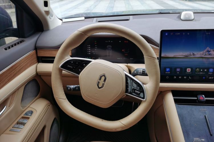 Used Hima AITO M7 2024 1.5T Intelligent Driving Rear-Drive Max Edition 5 Seats Steering Wheel