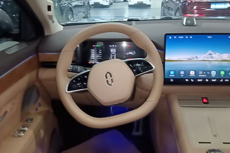 Used Hima AITO M7 2024 1.5T Intelligent Driving Rear-Drive Max Edition 5 Seats Steering Wheel