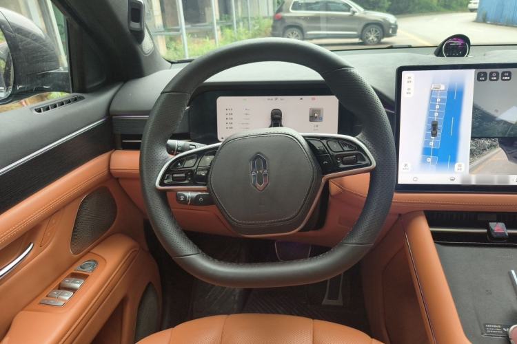 Used Hima AITO M7 2024 1.5T Intelligent Driving Rear-Drive Ultra Version 6 Seats Steering Wheel