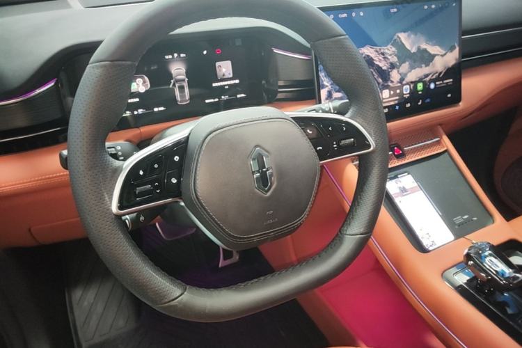 Used Hima AITO M7 2024 1.5T Intelligent Driving Rear-Drive Ultra Version 6 Seats Steering Wheel