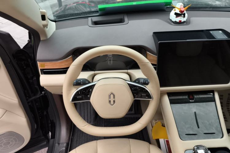 Used Hima AITO M7 2024 1.5T Intelligent Driving 4WD Max Edition 5 Seats Steering Wheel