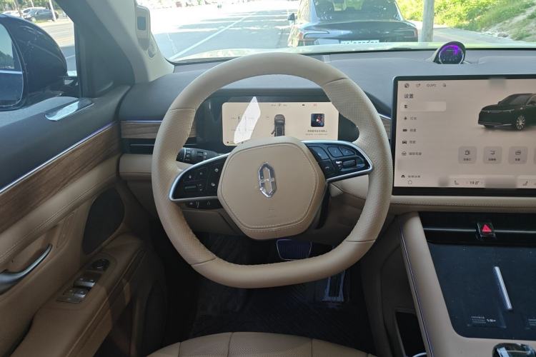 Used Hima AITO M7 2024 1.5T Intelligent Driving Rear-Drive Pro Version 5 Seats Steering Wheel