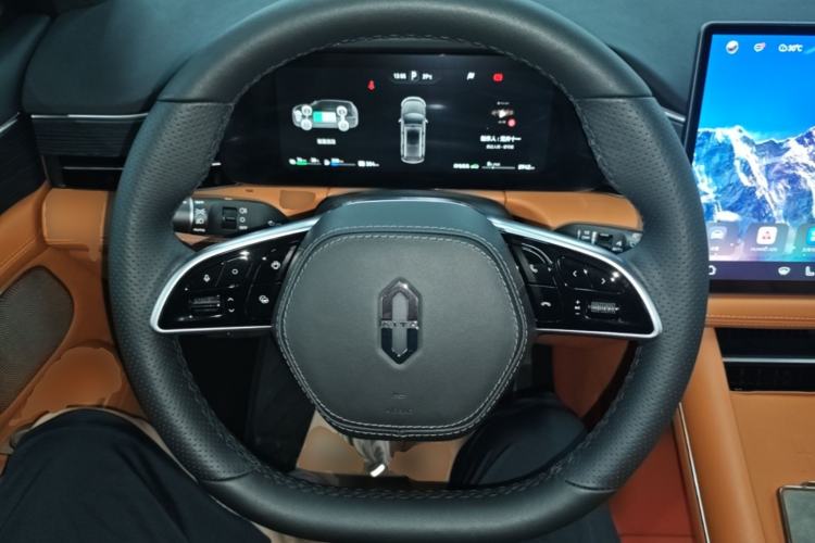 Used Hima AITO M7 2024 1.5T Intelligent Driving Rear-Drive Ultra Version 6 Seats Steering Wheel