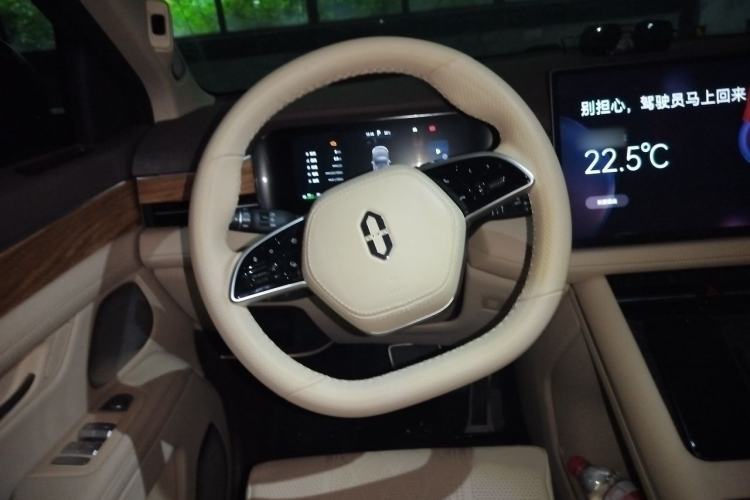 Used Hima AITO M7 2024 1.5T Intelligent Driving Rear-Drive Max Edition 5 Seats Steering Wheel