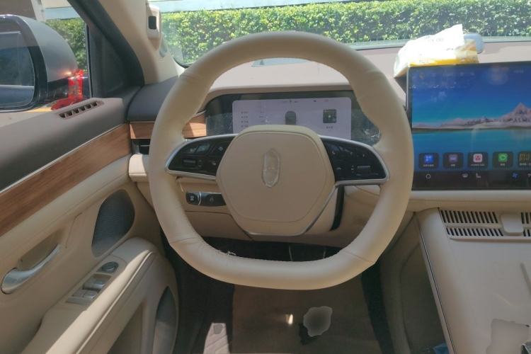 Used Hima AITO M7 2024 1.5T Intelligent Driving 4WD Max Edition 5 Seats Steering Wheel