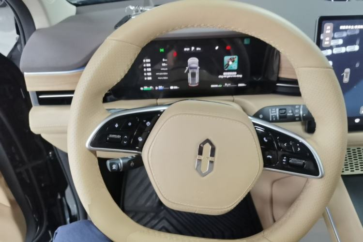 Used Hima AITO M7 2024 1.5T Intelligent Drive Rear-Drive Ultra Version 5 Seats Steering Wheel