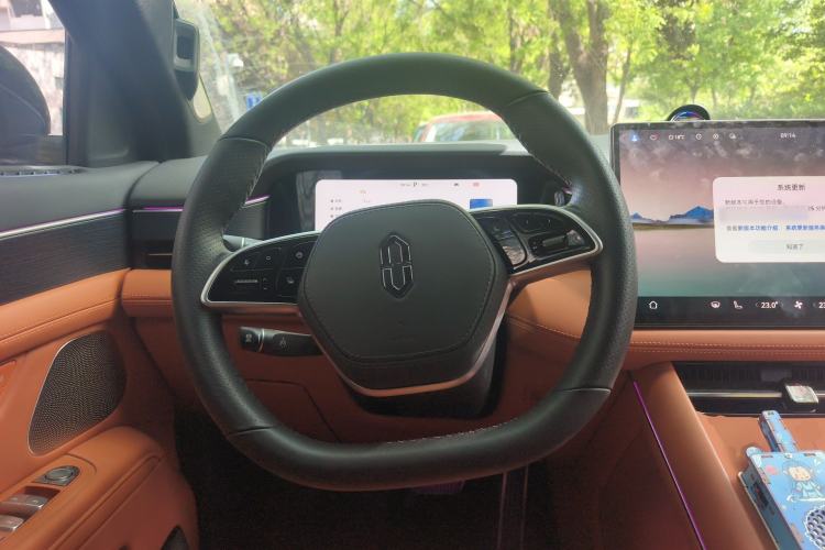 Used Hima AITO M7 2024 1.5T Intelligent Drive Rear-Drive Ultra Version 5 Seats Steering Wheel
