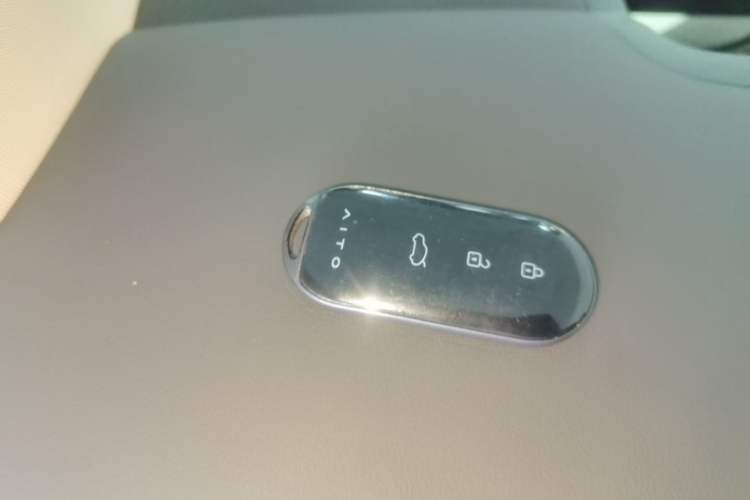 Used Hima AITO M7 2024 1.5T Intelligent Driving Rear-Drive Max Edition 5 Seats Vehicle Key