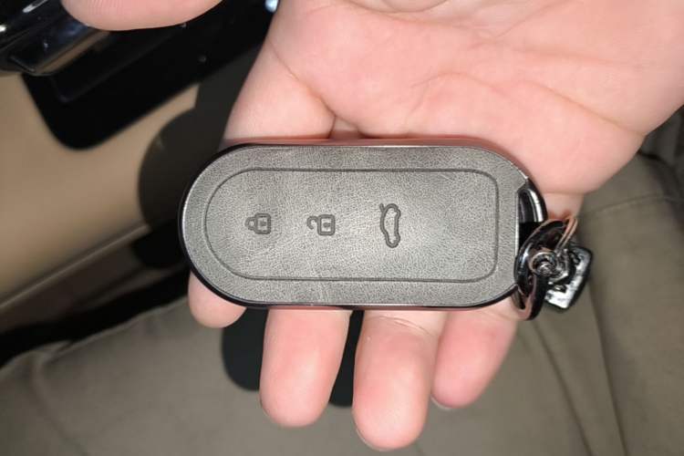 Used Hima AITO M7 2024 1.5T Intelligent Drive Rear-Drive Ultra Version 5 Seats Vehicle Key
