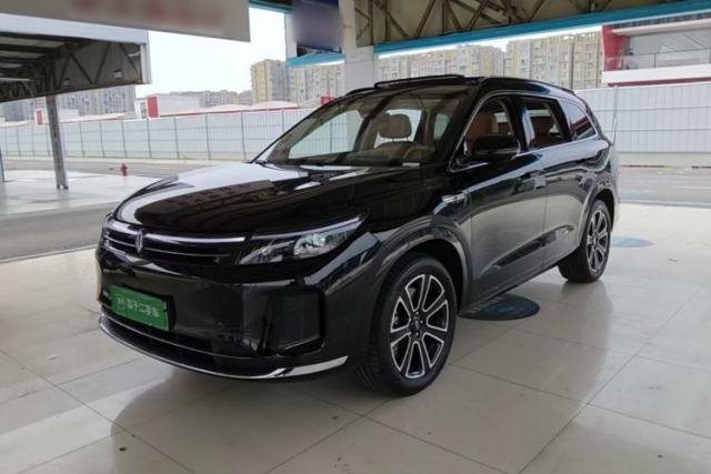 Ojetý Hima AITO M7 2024 1.5T Four-Wheel Drive Plus Version 5 Seats