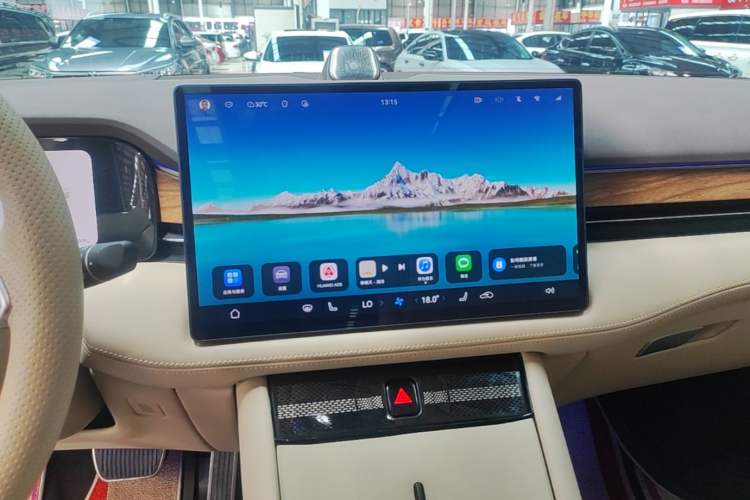 Used Hima AITO M7 2024 1.5T Intelligent Driving 4WD Max Edition 5 Seats Audio And AC Panel