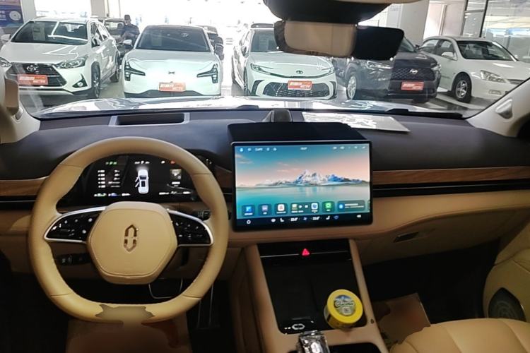 Used Hima AITO M7 2024 1.5T Intelligent Driving Rear-Drive Max Edition 5 Seats Center Console