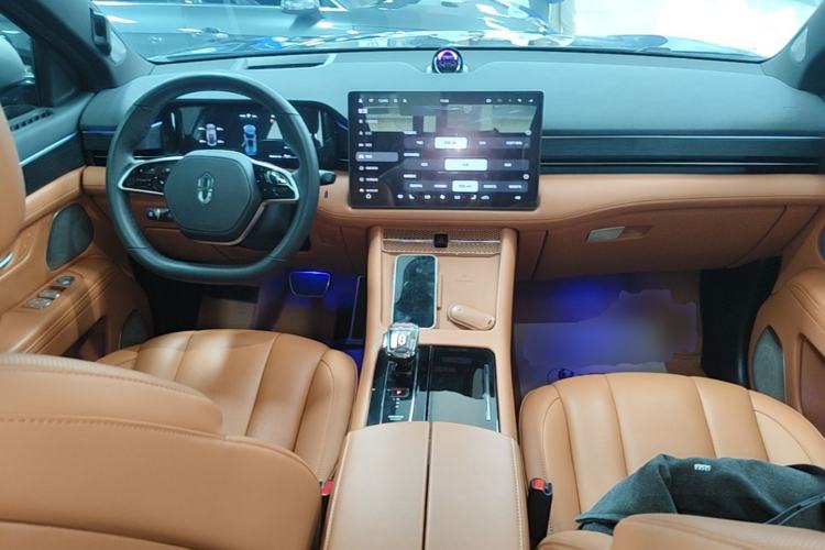 Used Hima AITO M7 2024 1.5T Intelligent Driving Rear-Drive Ultra Version 6 Seats Center Console