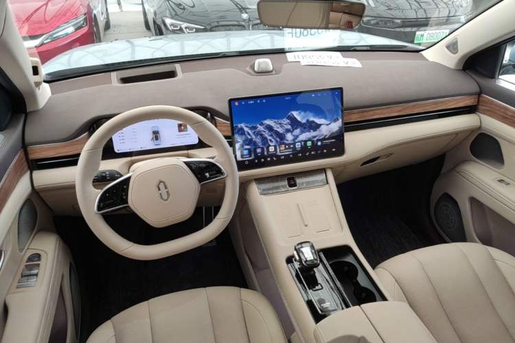 Used Hima AITO M7 2024 1.5T Intelligent Driving Rear-Drive Max Edition 5 Seats Center Console