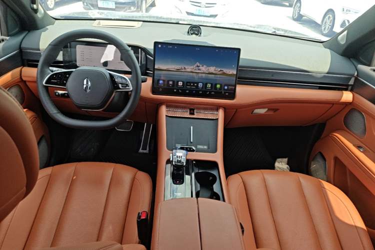 Used Hima AITO M7 2024 1.5T Intelligent Drive Rear-Drive Ultra Version 5 Seats Center Console