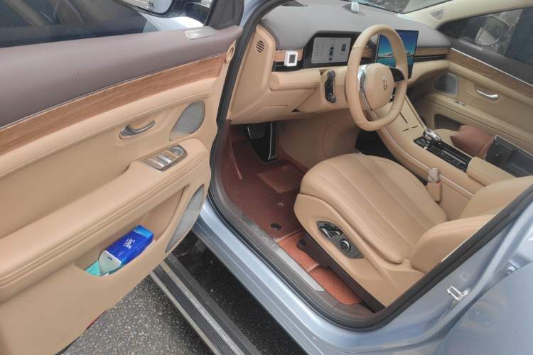 Used Hima AITO M7 2024 1.5T Rear-Drive Plus Version 5 Seats Driver Seat