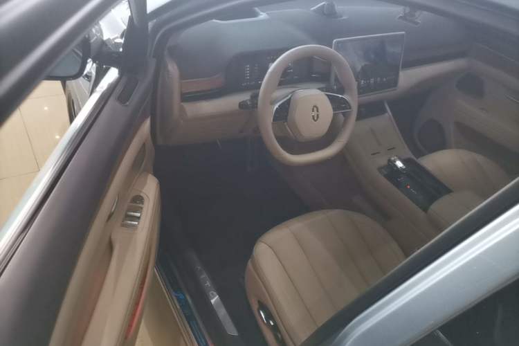 Used Hima AITO M7 2024 1.5T Intelligent Driving Rear-Drive Max Edition 5 Seats Driver Seat
