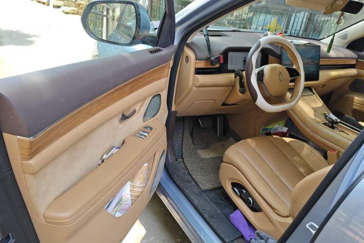 Used Hima AITO M7 2024 1.5T Intelligent Driving Rear-Drive Max Edition 6 Seats Driver Seat