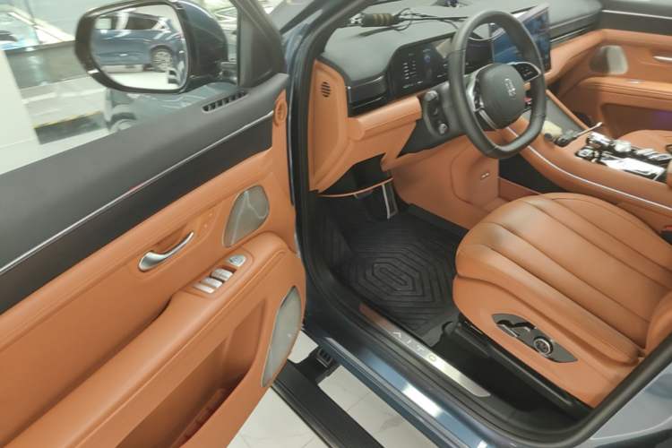 Used Hima AITO M7 2024 1.5T Intelligent Driving Rear-Drive Ultra Version 6 Seats Driver Seat