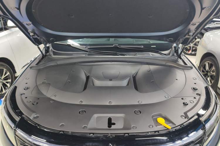 Used Hima AITO M7 2024 1.5T Intelligent Driving Rear-Drive Ultra Version 6 Seats Engine Bay