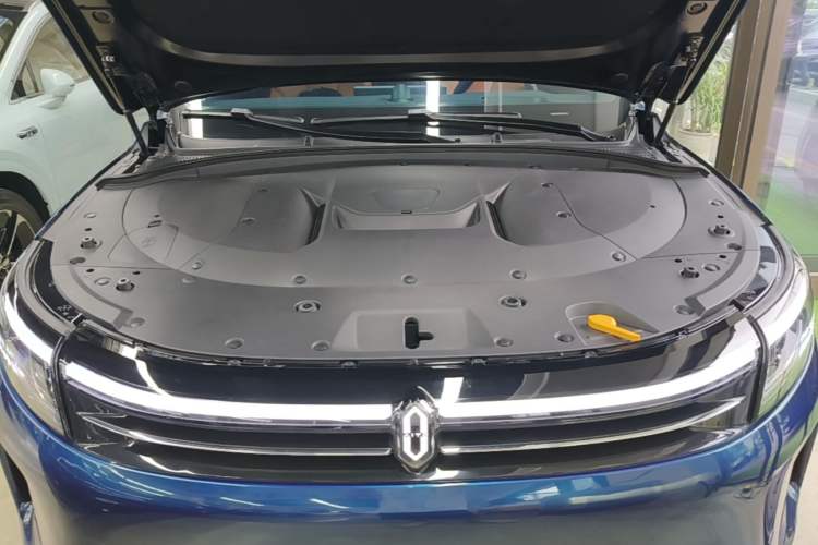 Used Hima AITO M7 2024 1.5T Intelligent Drive Rear-Drive Ultra Version 5 Seats Engine Bay