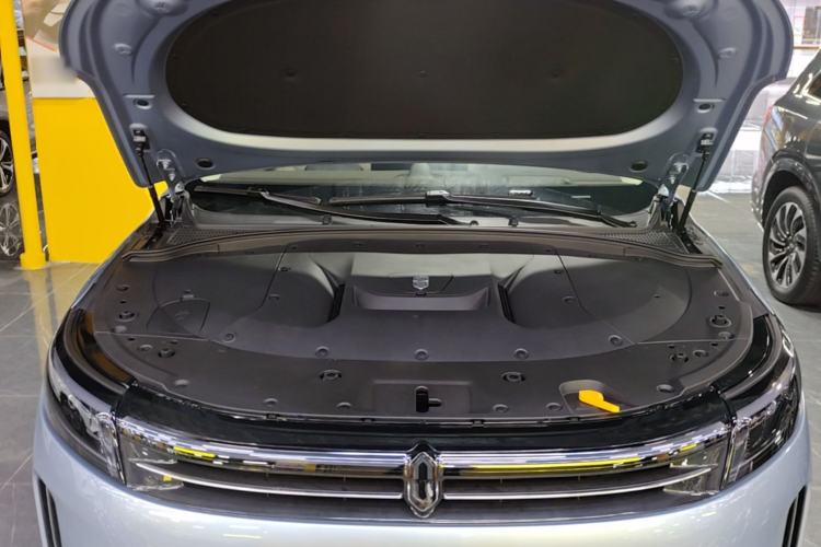 Used Hima AITO M7 2024 1.5T Rear-Drive Plus Version 6 Seats Engine Bay