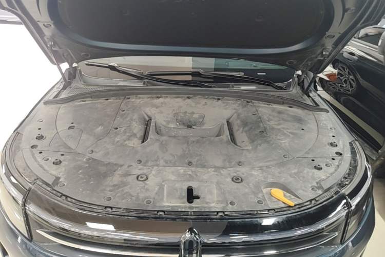 Used Hima AITO M7 2024 1.5T Intelligent Driving Rear-Drive Ultra Version 6 Seats Engine Bay
